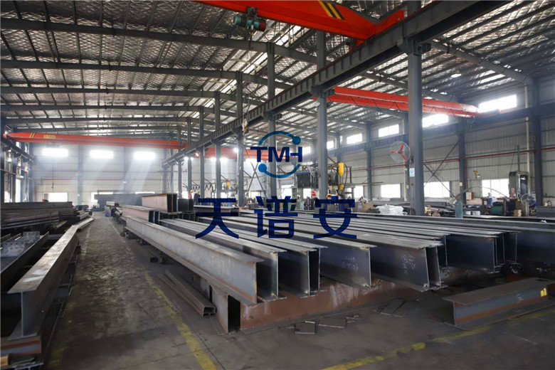 鋼結(jié)構(gòu)