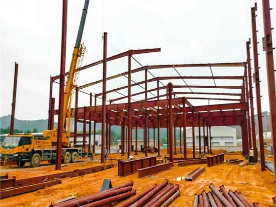 鋼結(jié)構(gòu)廠房