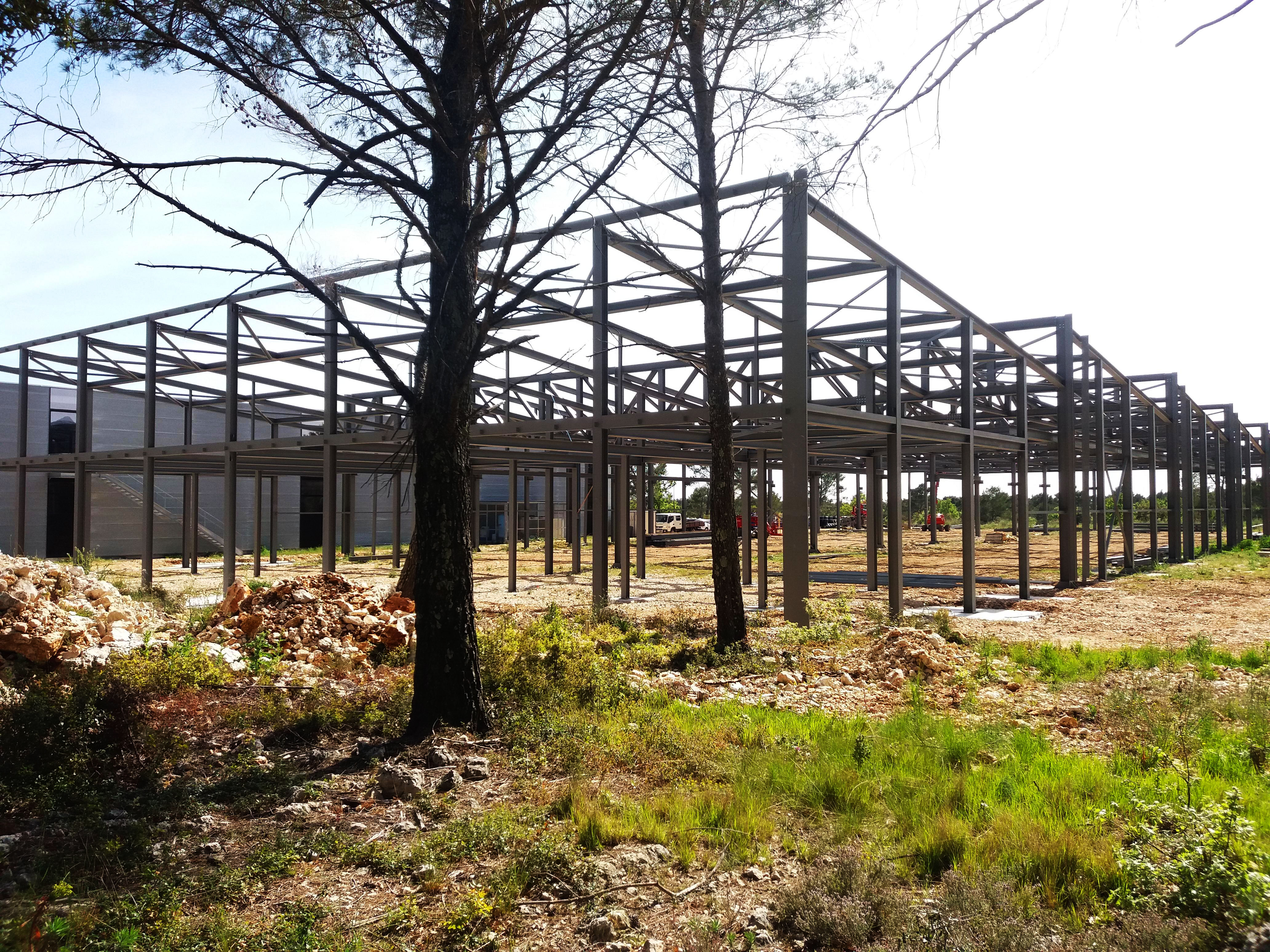 鋼結(jié)構(gòu)廠房